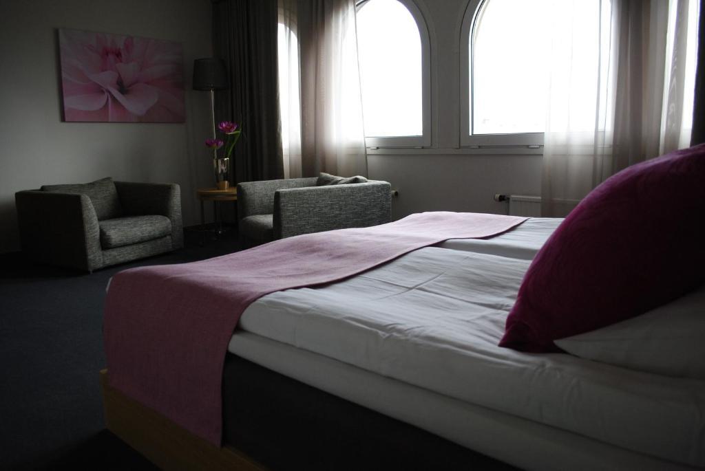 Kumla Hotel ภายนอก รูปภาพ